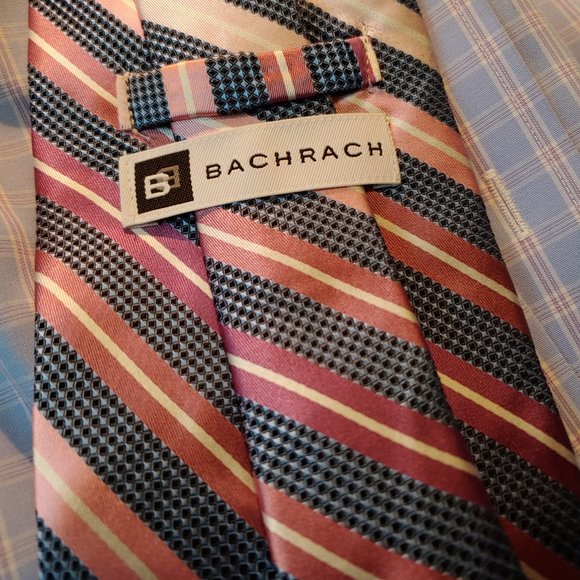Excellent Used Condition Men's Bachrach Silk USA made Necktie - Picture 4 of 5